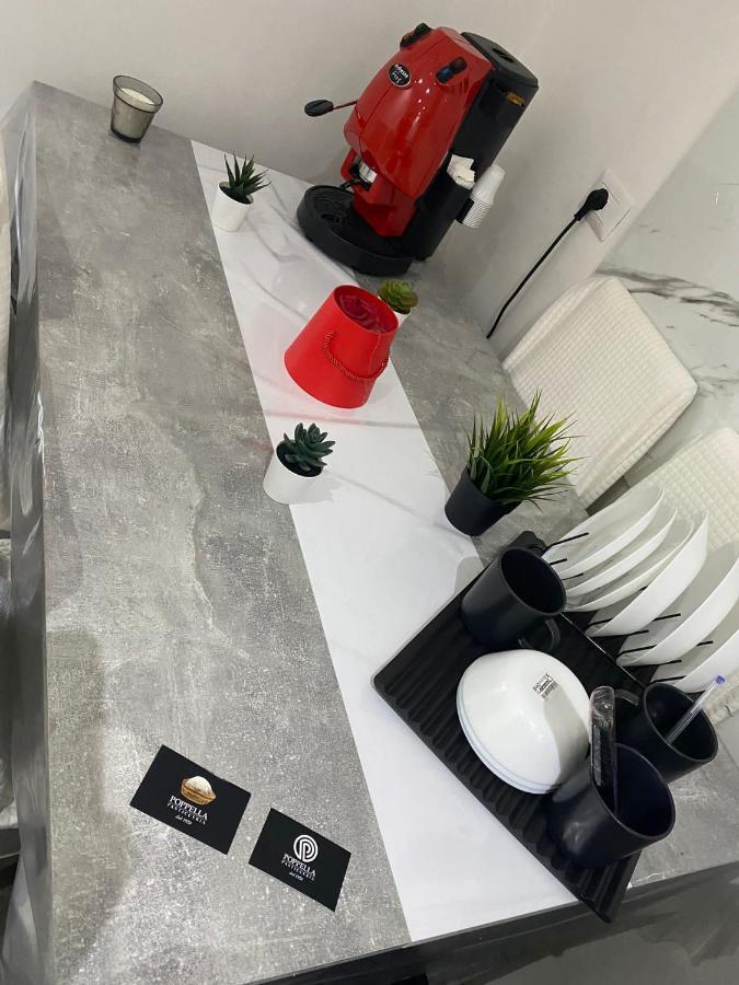 La Rosa Home Napoli Esterno foto