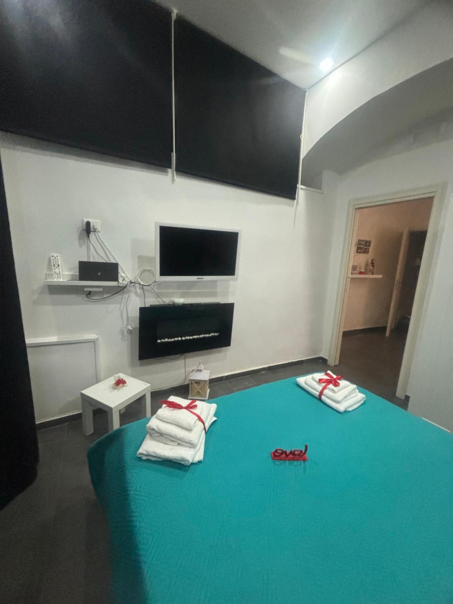 La Rosa Home Napoli Esterno foto